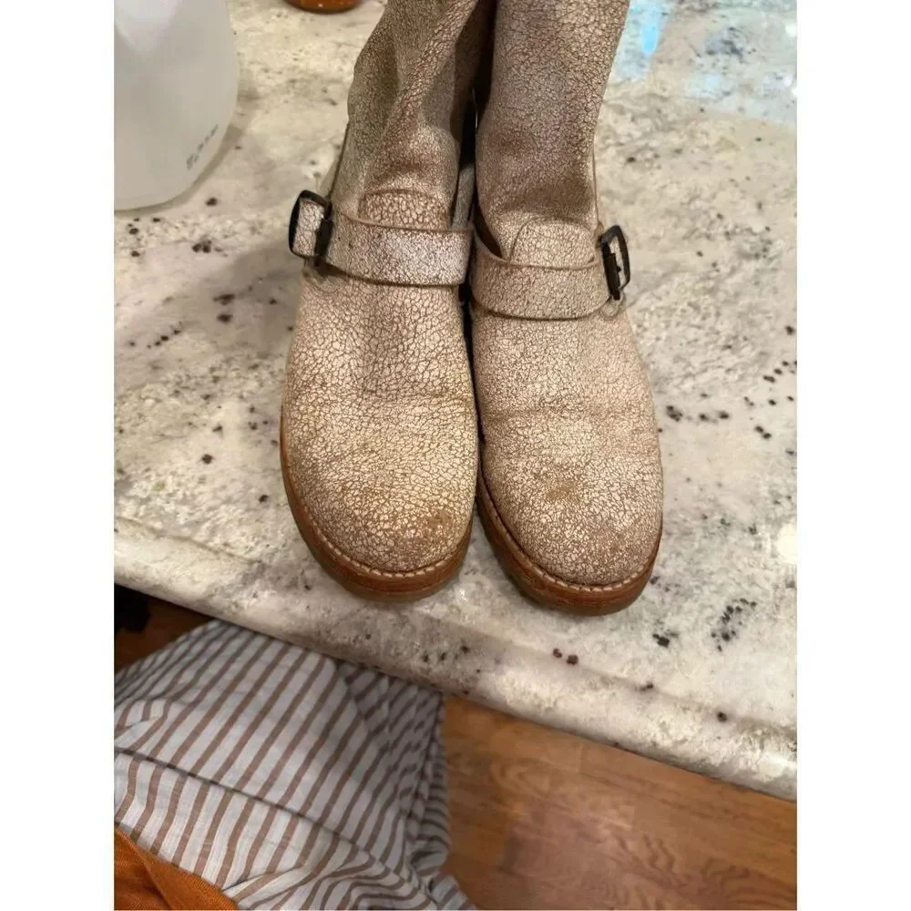Frye Women’s Veronica Cracked White Distressed Leather Sz 10 EUC